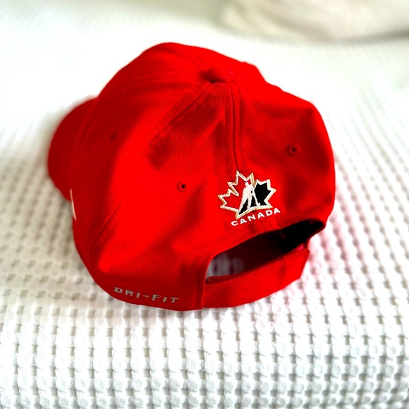 Nike Dri-Fit Hockey Canada Hat, O/S Unisex, Red - Picture 4 of 6